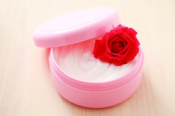 Image showing box of luxury face cream