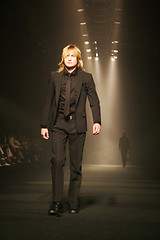 Image showing Seoul Fashion Week (Seoul Collection) Fall/Winter 2006.  Hong Su