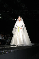 Image showing Seoul Fashion Week (Seoul Collection) Fall/Winter 2006.  Hwang J