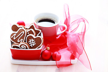 Image showing coffe with gingerbreads