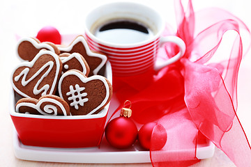 Image showing coffe with gingerbreads