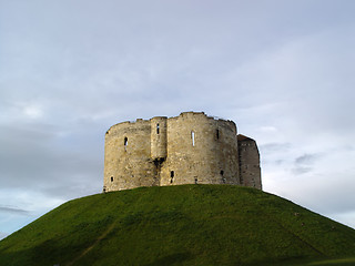 Image showing Clifford's Tower, York Castle