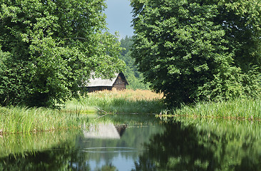 Image showing On the shore of the lake before the storm