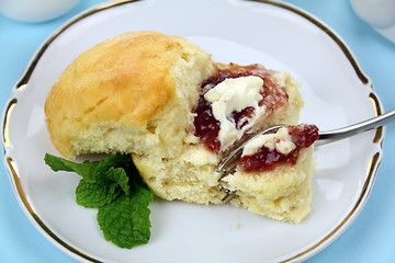 Image showing Scone With Jam