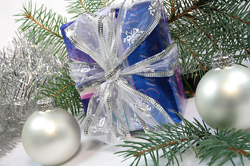 Image showing Christmas gift