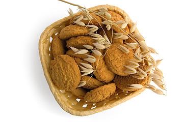 Image showing Oatmeal cookies in a basket