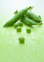 Image showing Washed green peas