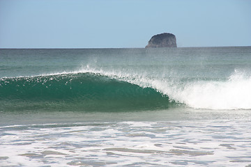 Image showing Breaking wave