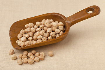 Image showing scoop of chickpea (garbanzo beans) 
