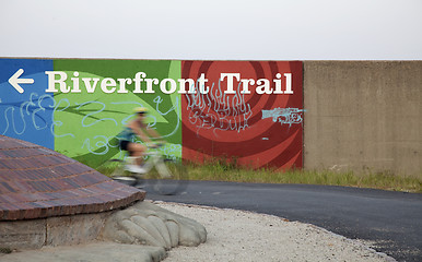 Image showing St Louis Riverfront Trail