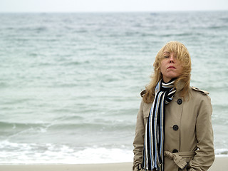 Image showing Woman on sea shore