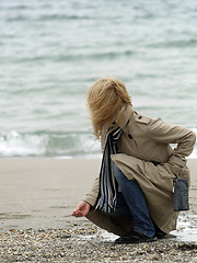 Image showing Woman on sea shore