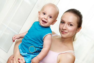 Image showing smiley Mother and child