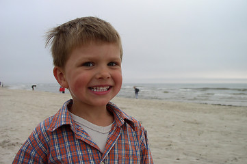 Image showing Kid near the Sea