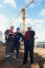 Image showing builders at construction site