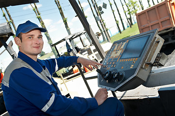 Image showing Young paver worker at asphalting works