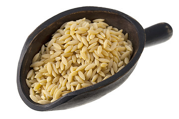 Image showing scoop of orzo pasta (rosa marina)