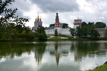 Image showing Novodevichy Convent reflects in the lake.
