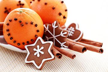 Image showing oranges and gingerbreads