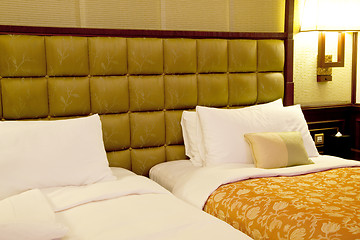 Image showing Twin bed room