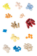 Image showing different shape and colors pills