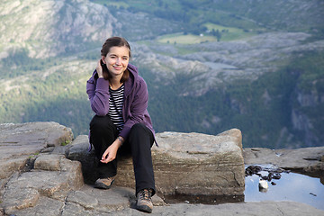 Image showing Female traveler