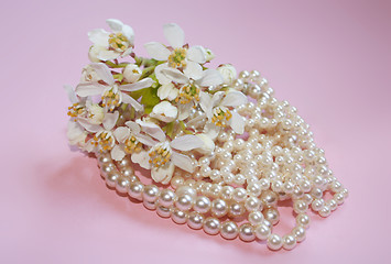 Image showing Pearls and orange blossom for a bride