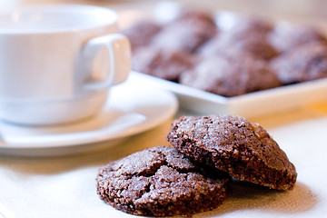 Image showing cup of tea and chocolate cookies
