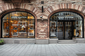 Image showing Luxury store