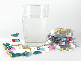 Image showing pills