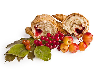 Image showing Croissant with berries and apples