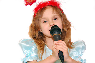 Image showing singing child