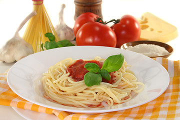 Image showing Spaghetti with tomato sauce