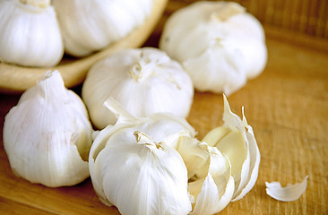 Image showing Garlic cloves II