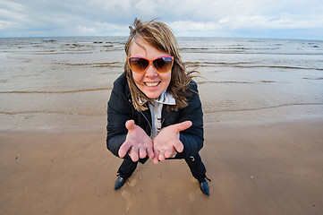 Image showing Adult woman at the sea