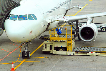 Image showing Airport loader