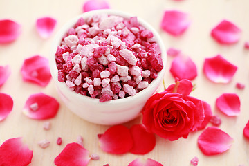 Image showing rose bath salt