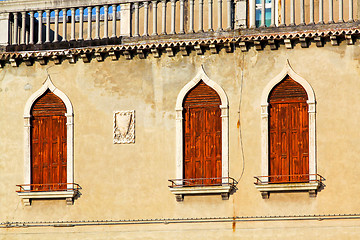 Image showing Venetian windows