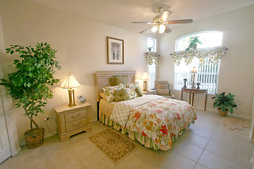 Image showing Queen Master Bedroom