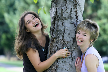 Image showing Friends in the park