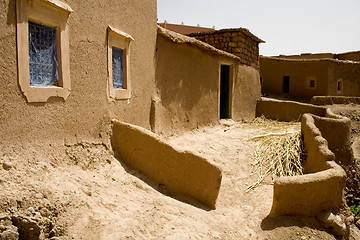 Image showing Courtyard house 