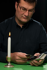 Image showing Tarot reader