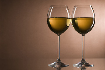 Image showing White wine