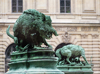 Image showing statue at the Louvre entrance