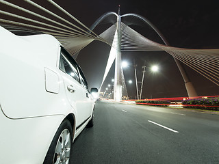 Image showing Car on bridge