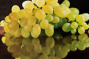 Image showing grapes