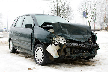 Image showing broken car