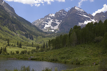 Image showing the Maroon Bells and Maroon Lake