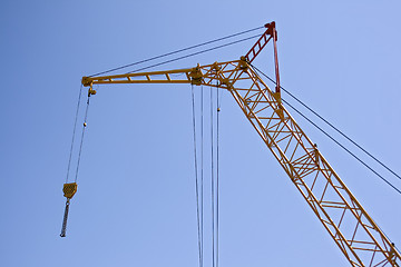 Image showing Lifting crane