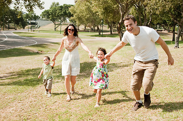 Image showing Family in the park